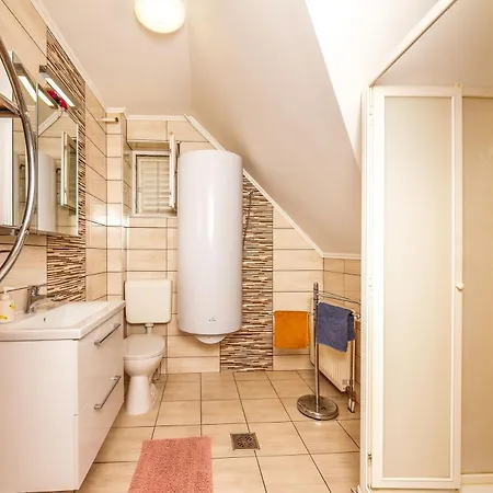 Gizella Haz Apartment *