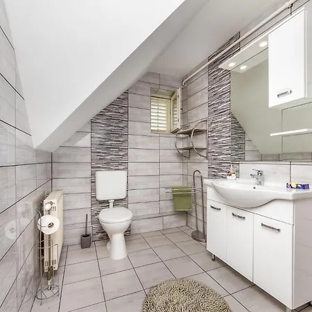 Gizella Haz Apartment *
