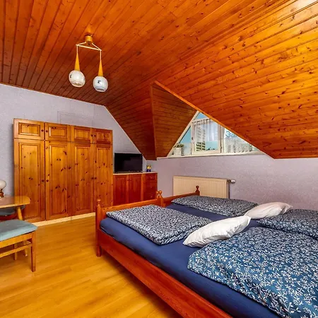 Gizella Haz Apartment